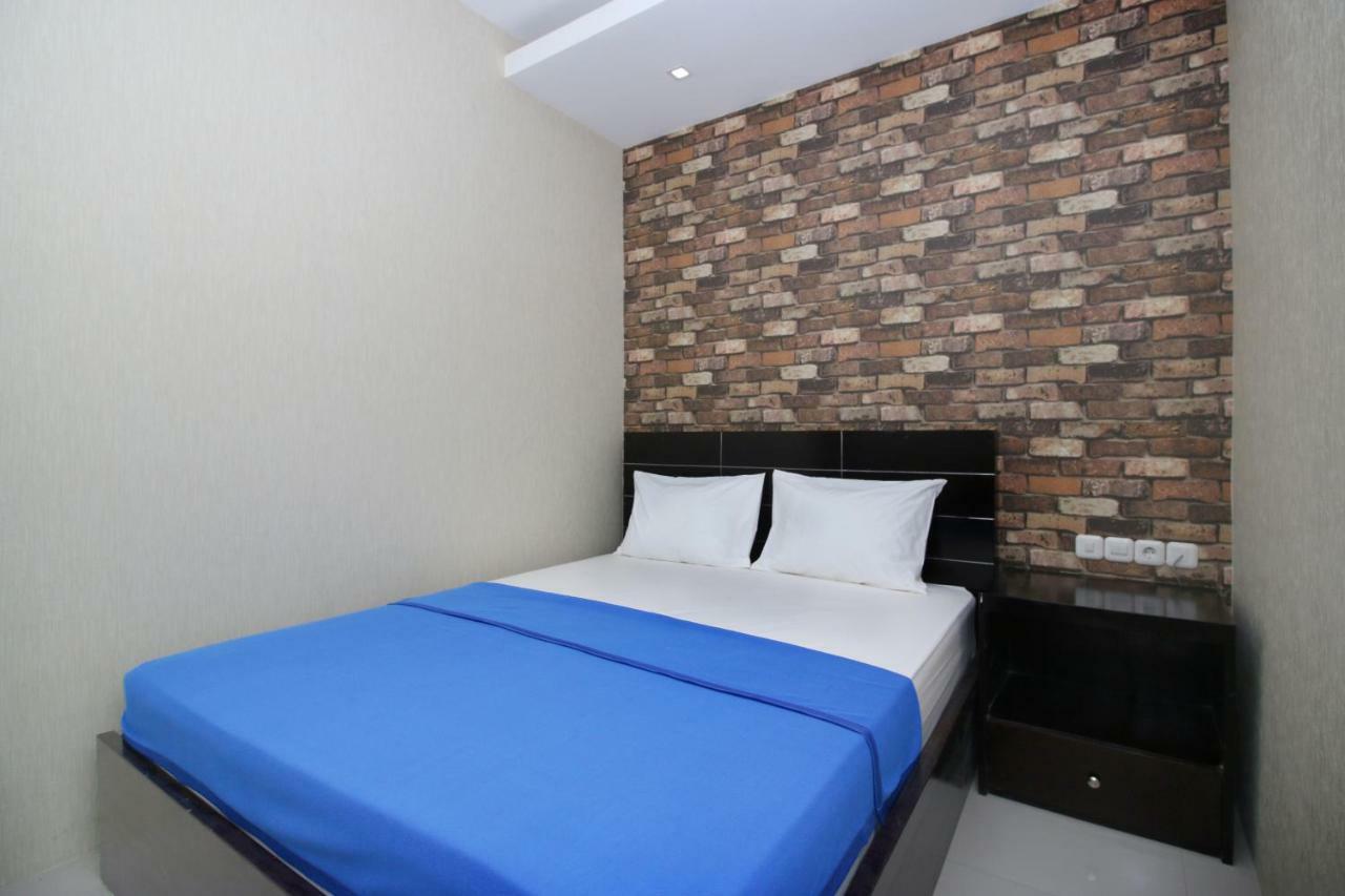 กามาร์ เกลูวาร์กา กังปุง บาหลี 3 Hostel จาการ์ตา ภายนอก รูปภาพ